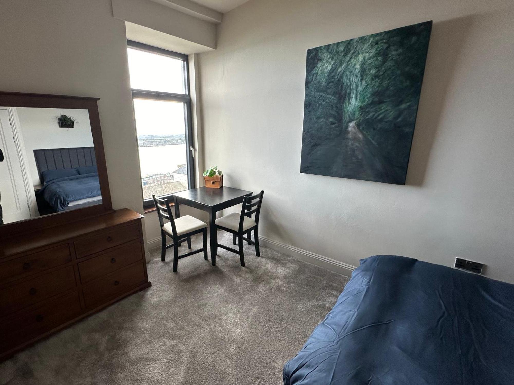 Westways House Hotel Коб Екстериор снимка