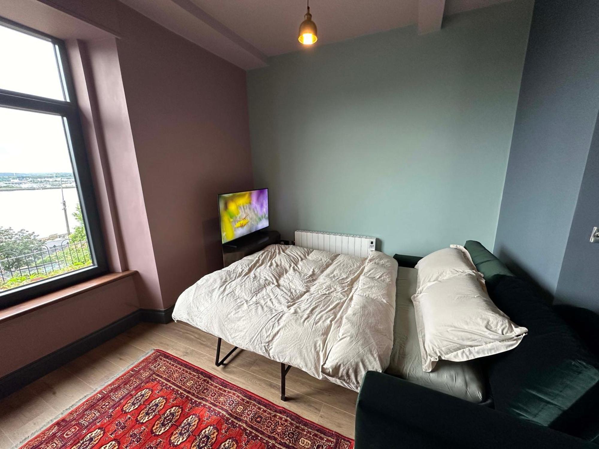 Westways House Hotel Коб Екстериор снимка