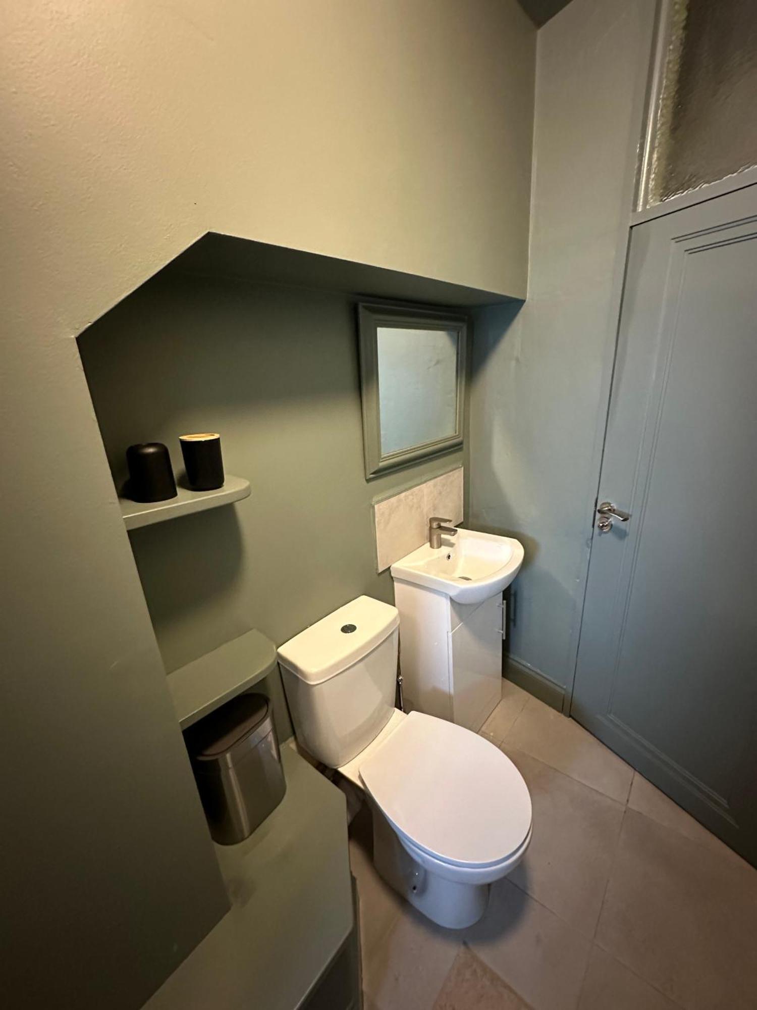 Westways House Hotel Коб Екстериор снимка