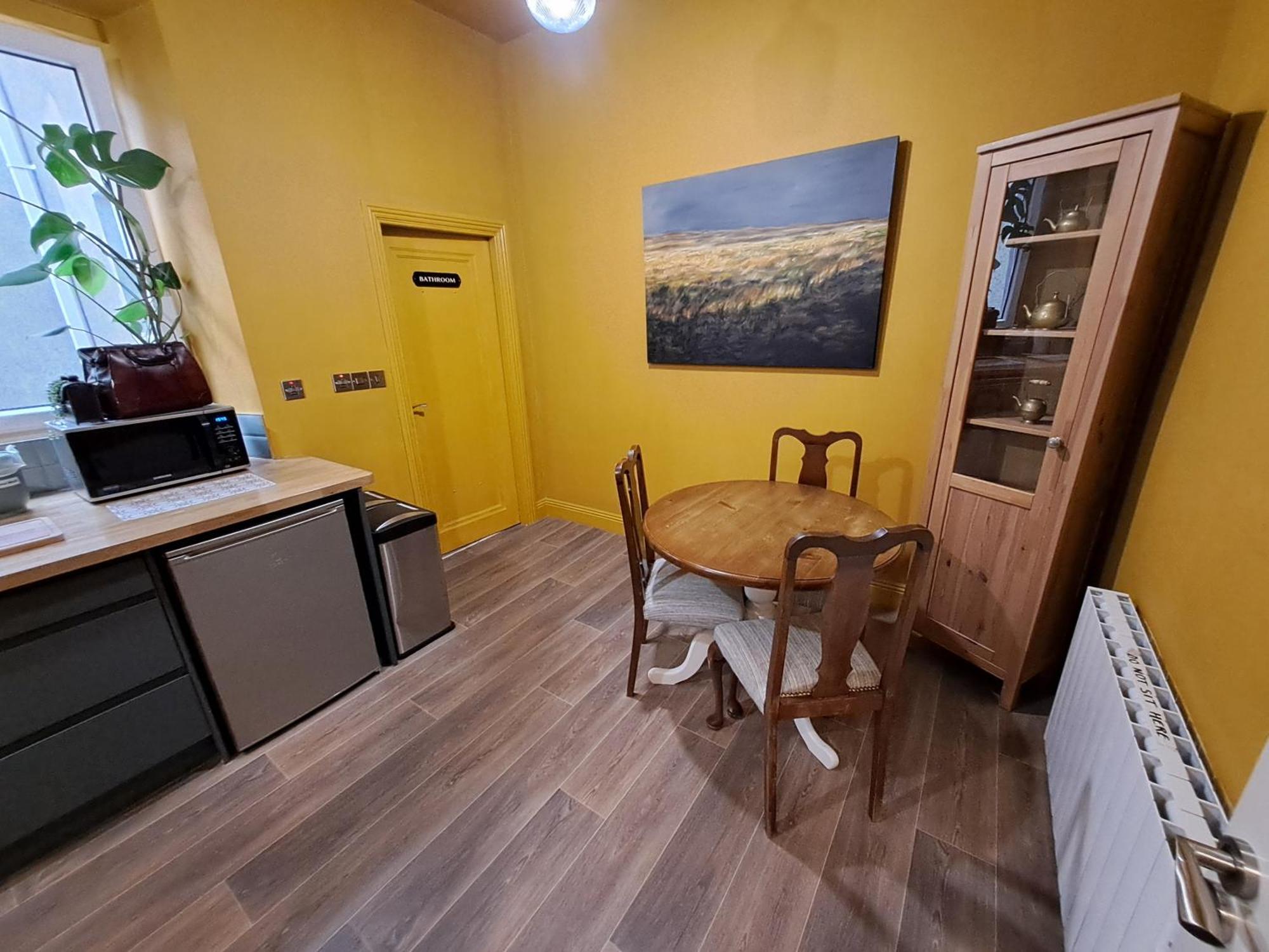 Westways House Hotel Коб Екстериор снимка